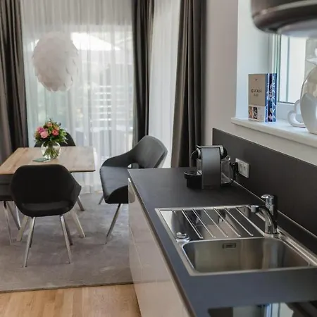 Haus Karlsbad - Neu Und Modern