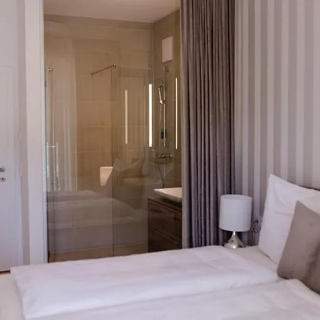 Haus Karlsbad - Neu Und Modern フェルデン・アム・ヴェルターゼー